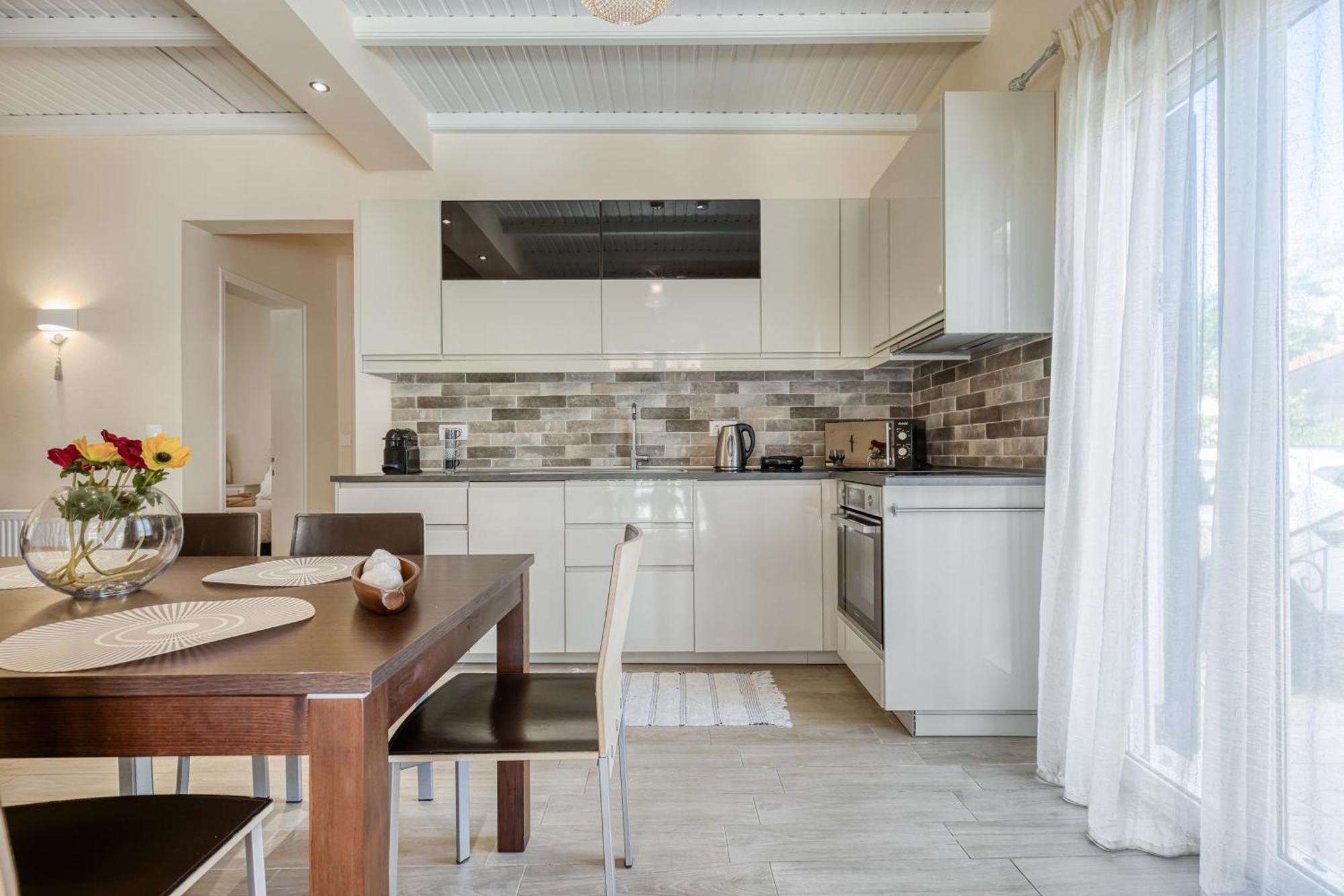 הוילה אצ'ארבי La Casa Di Eleni מראה חיצוני תמונה