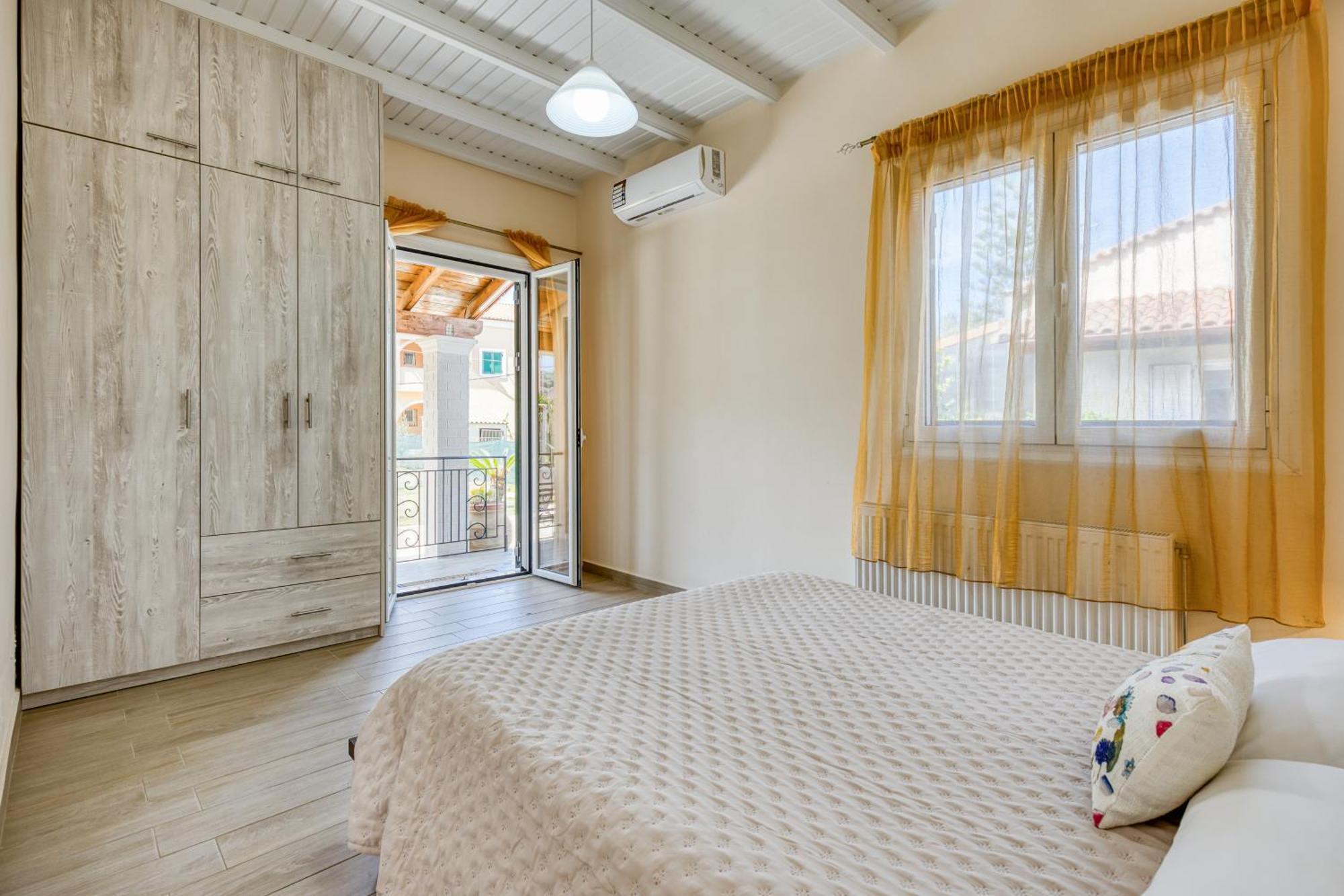 הוילה אצ'ארבי La Casa Di Eleni מראה חיצוני תמונה