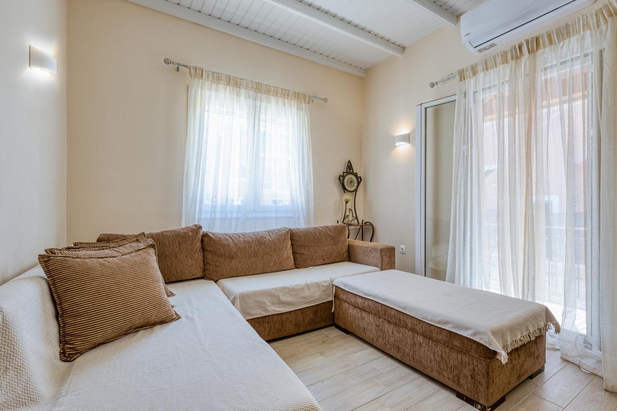 הוילה אצ'ארבי La Casa Di Eleni מראה חיצוני תמונה